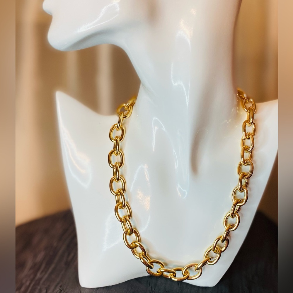 Elle Gold Link Chain Necklace